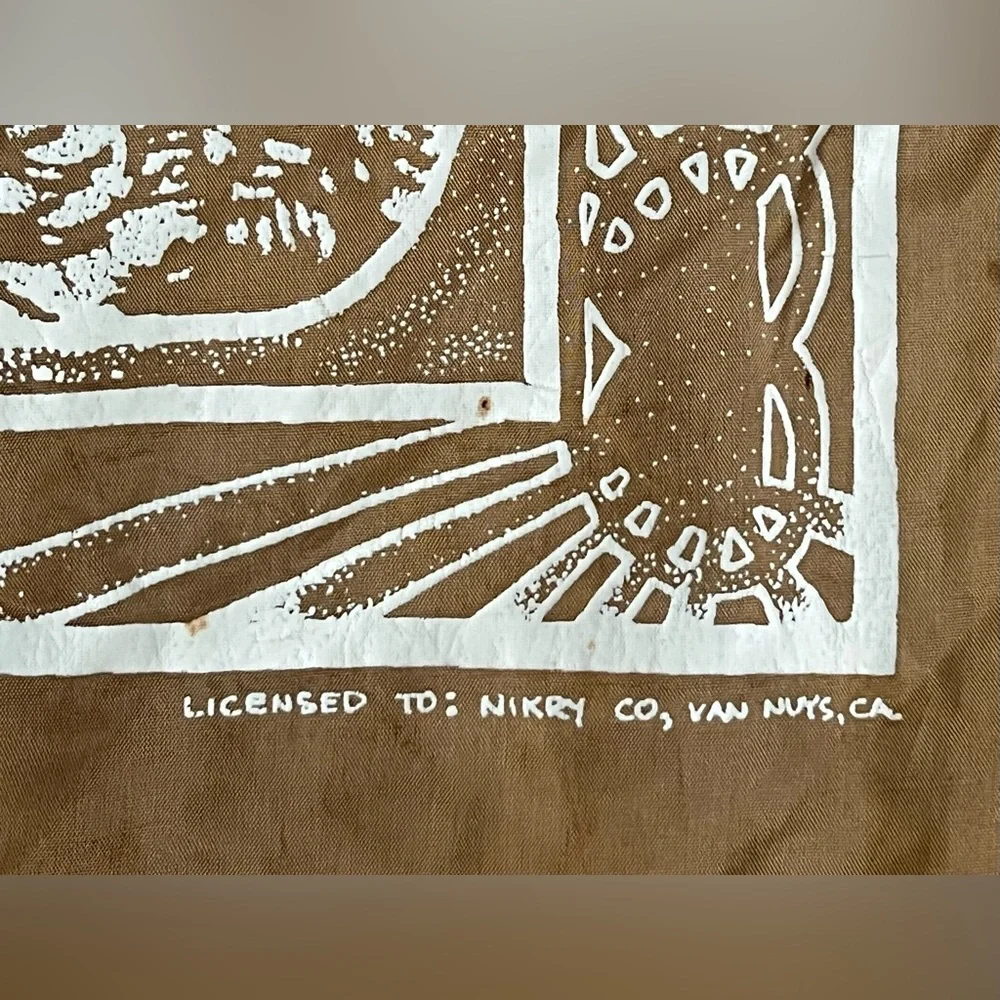 1986 Grateful Dead Skeleton Banner/Tapestry/Flag | Golden-Brown + White | 30x43